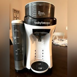 Baby Brezza Formula Pro